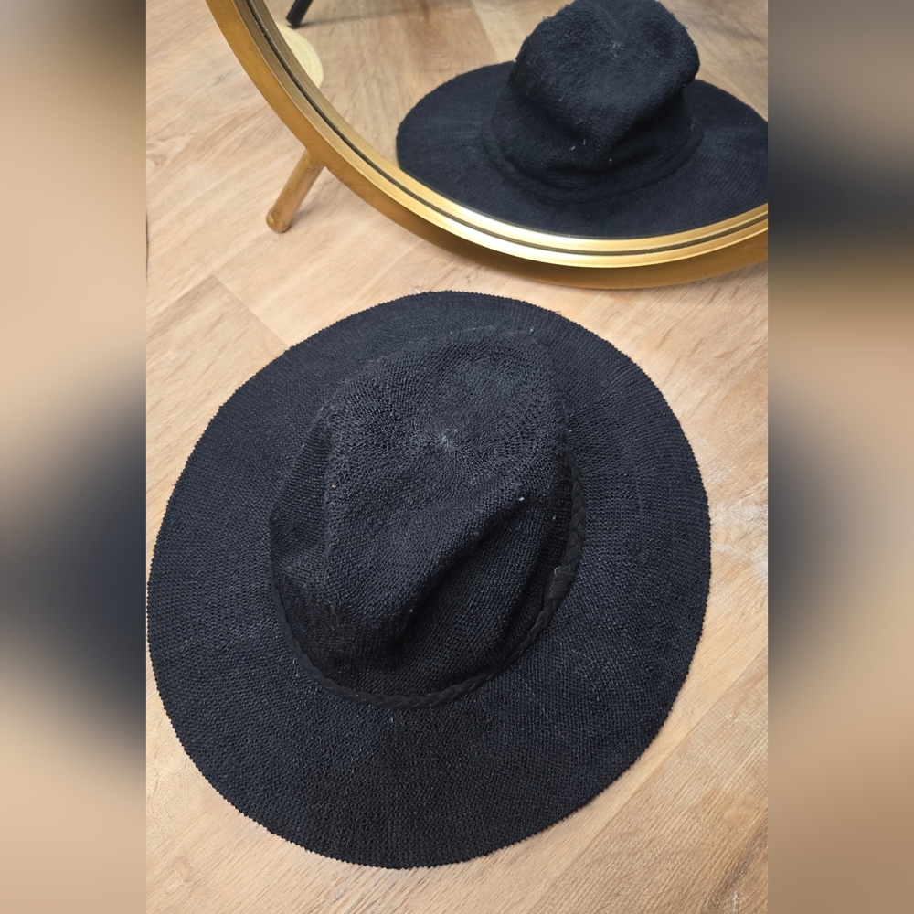 Stylish Black Wide-Brim Hat